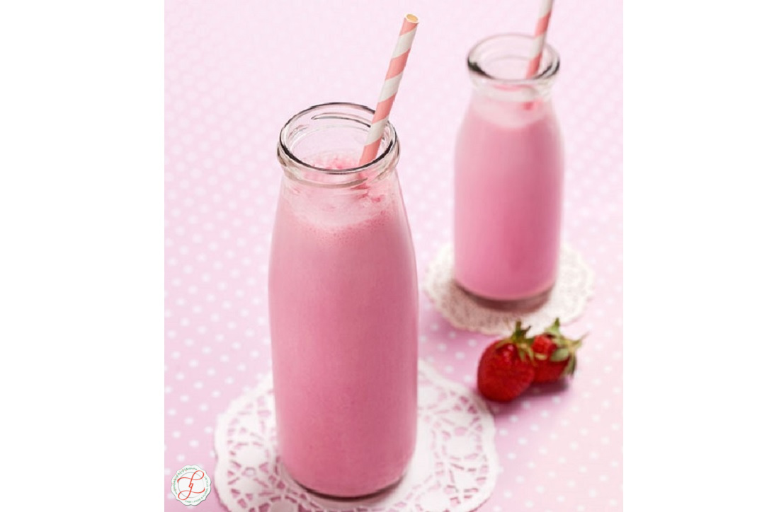 Foodstyling-Beverages strawberry smoothie strawberry yogurt smoothie, a Fruity milk beverage