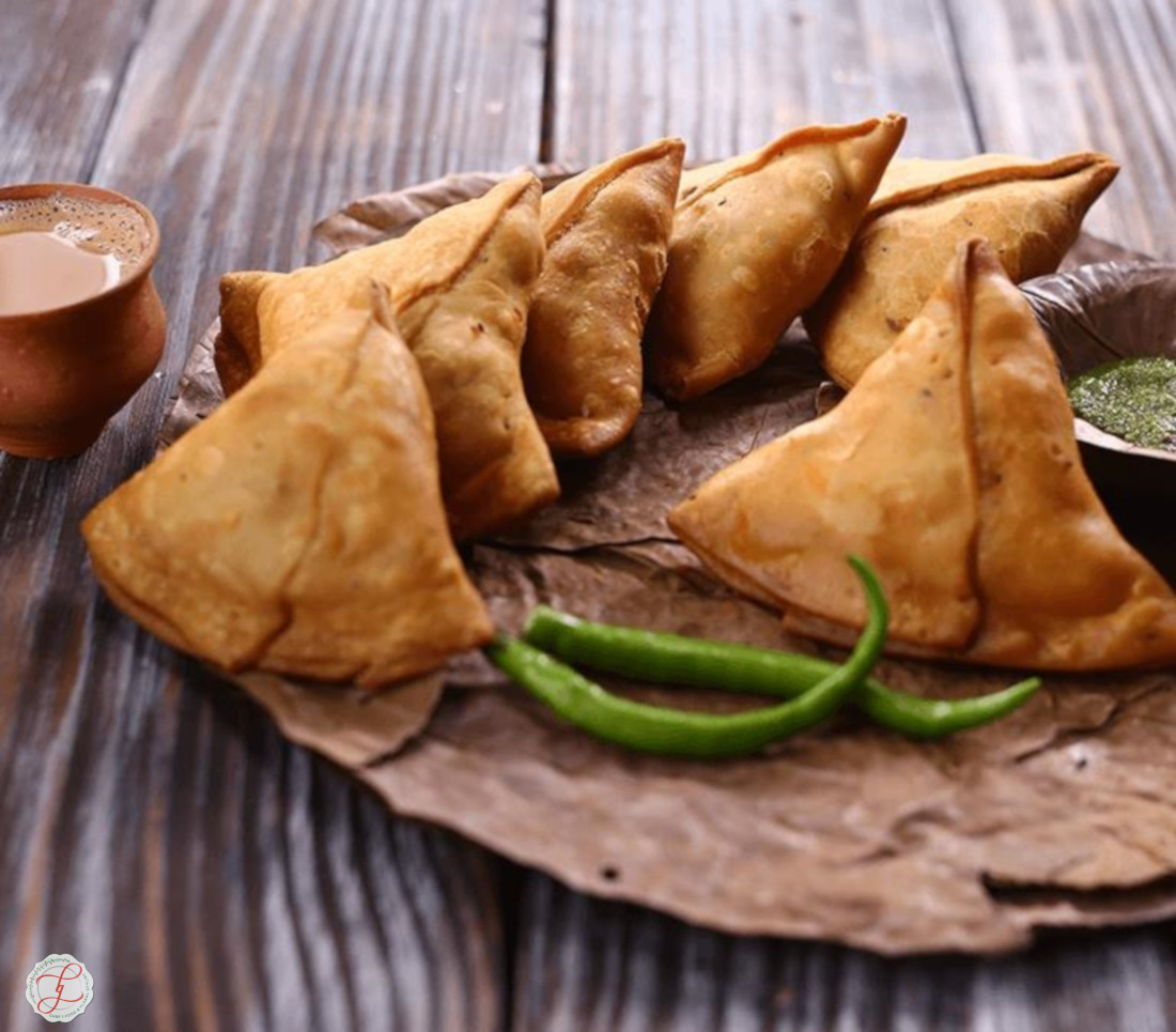 Foodstyling-Food-Oats vegetable samosa , a fried or baked pastry with savory filling