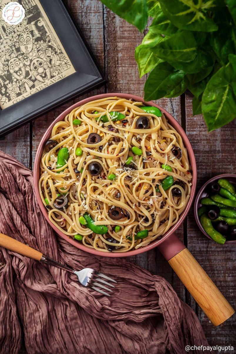 olive and peas pasta, Edamame spaghetti, high fiber pasta, healthy pasta , food photography