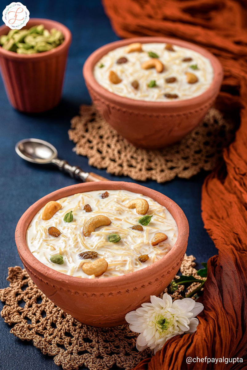 Indian milk based sweet with fried noddles, Vermicelli kheer, Food Photography.